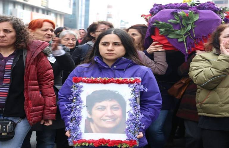 Sultan Seçik son yolculuğuna uğurlandı